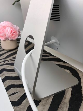 Apple iMac 21.5