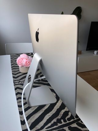 Apple iMac 21.5
