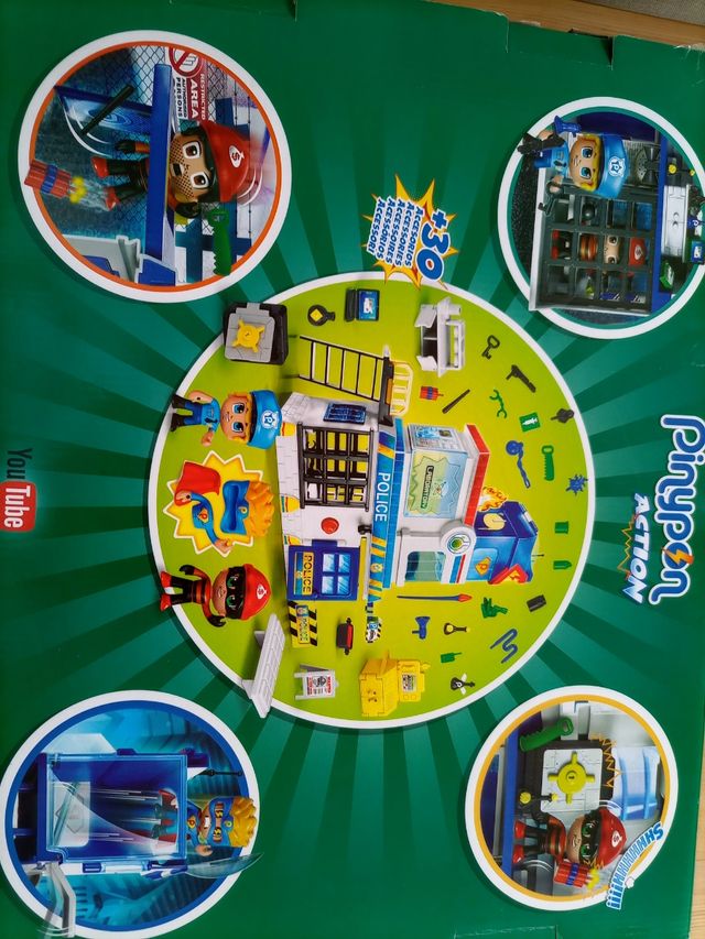 Estación de policía Pinypon con caja impecable. .