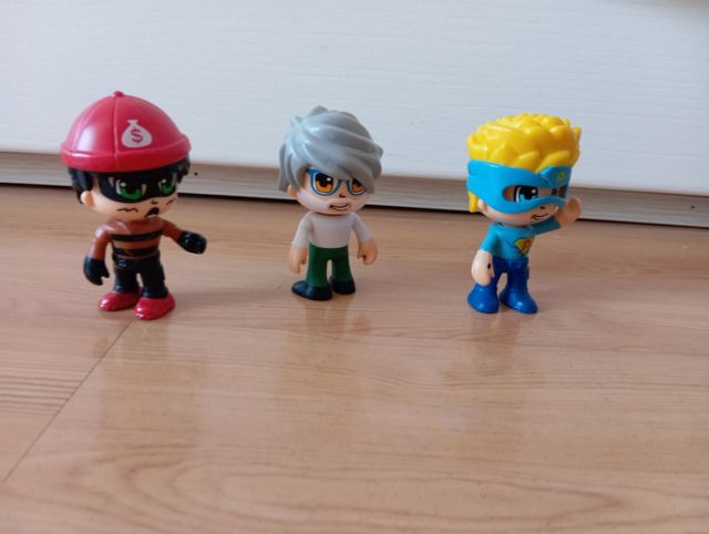 Estación de policía Pinypon con caja impecable. .