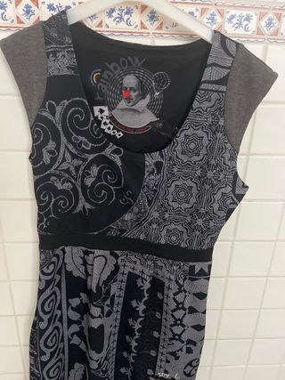 Vestido desigual sin etiquetas 