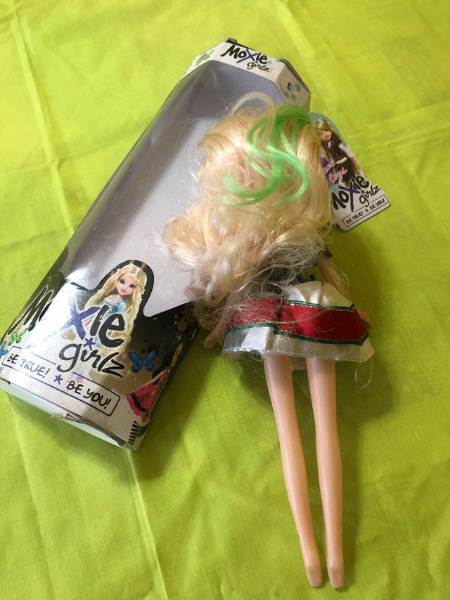 Moxie girlz   Muñeca
