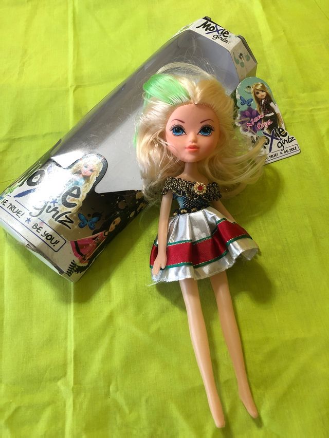 Moxie girlz   Muñeca