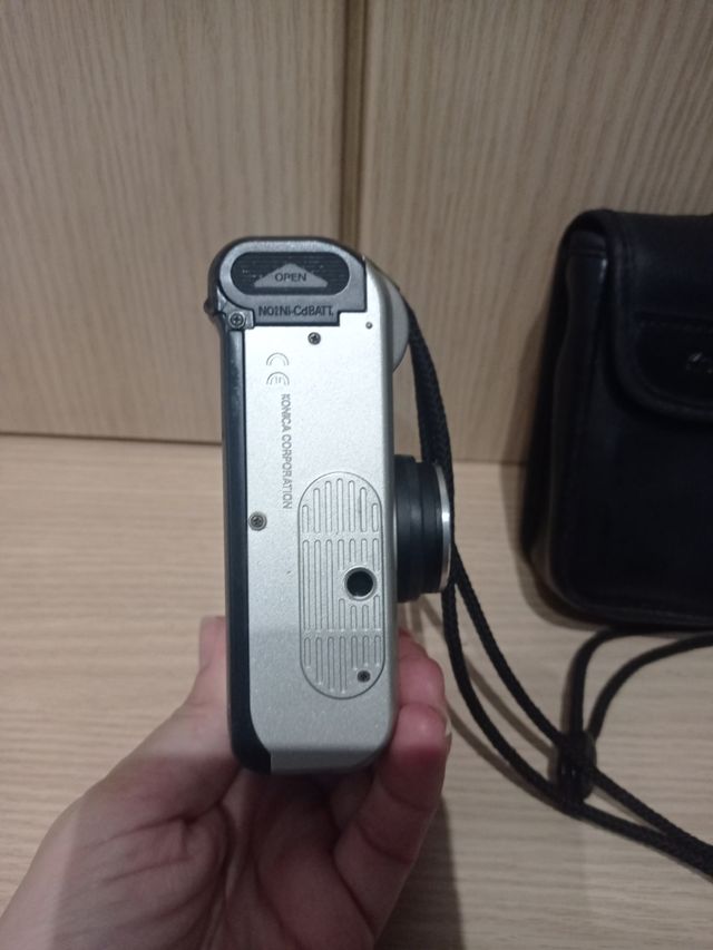 Cámara fotos Konica Z-up-60