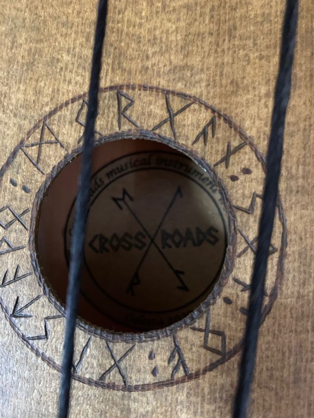 Instrumento tradicional Jouhikko Huginn Muninn