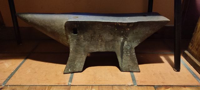 Enorme antiguo yunque forja herrero tas bigornia