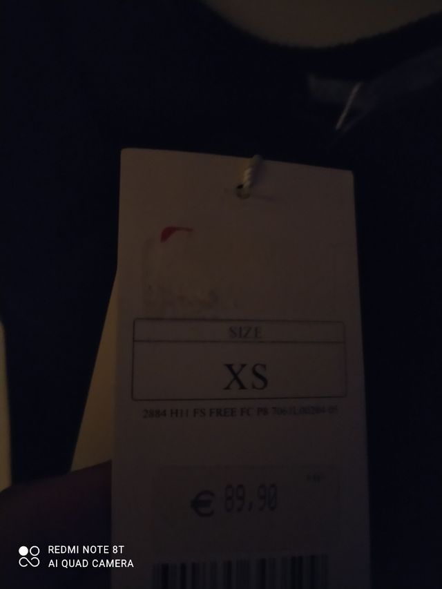 Vestito con scollatura