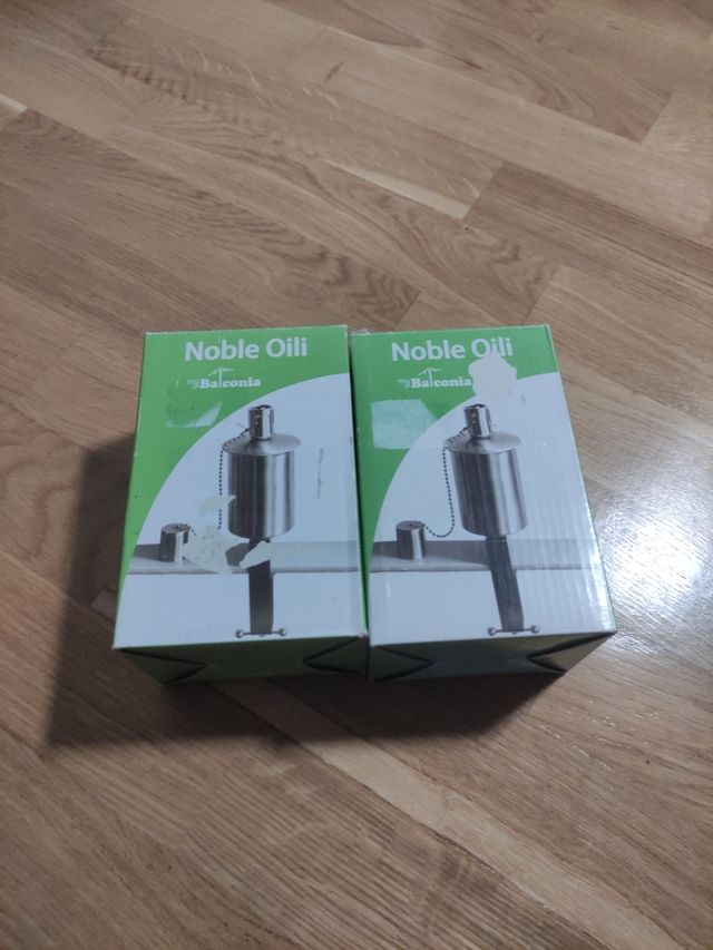 Lámpara aceite y tiras para barandilla de balcón