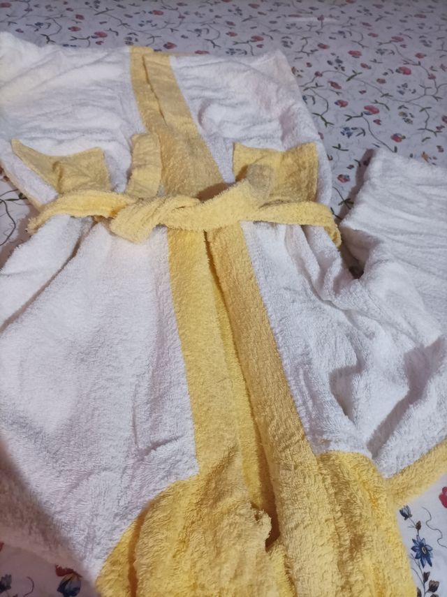 Accappatoio Bimbo/a 7-10 Anni in Buono Stato