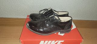 Zapatos de charol niño