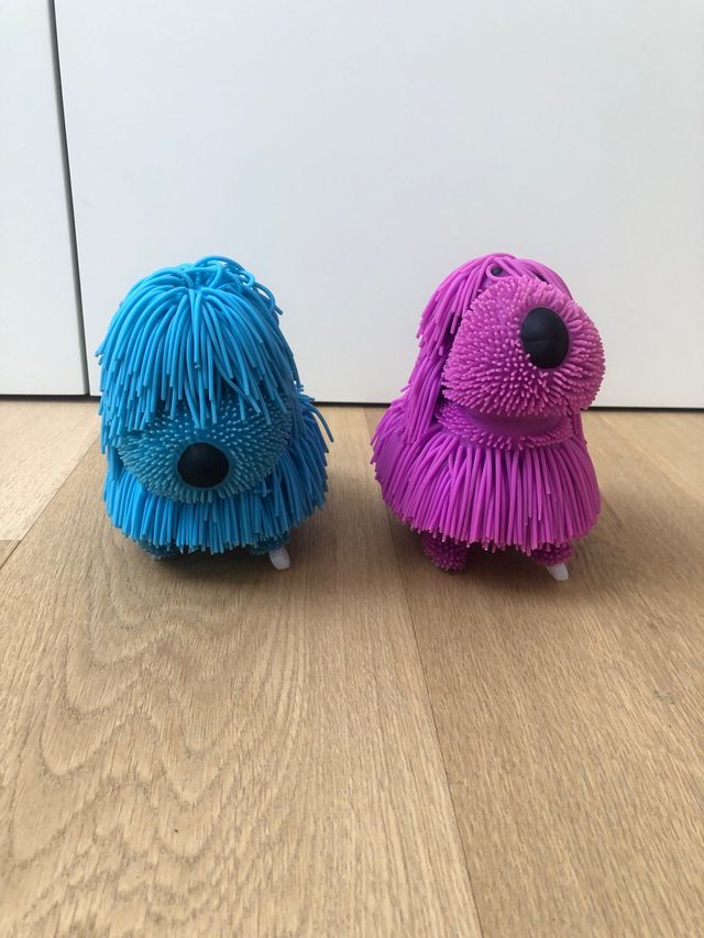 Perritos andarines flecos