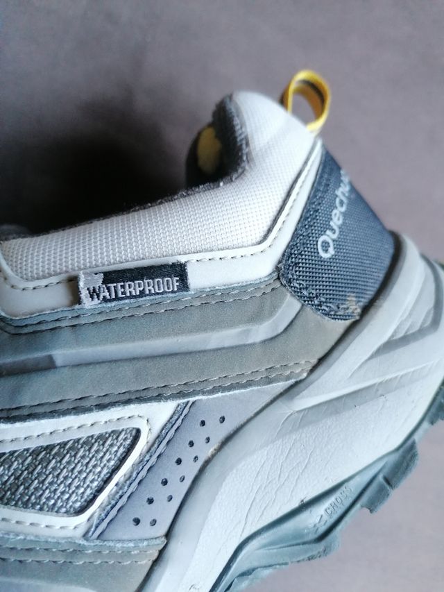 Zapatillas de trecking Quechua talla 42 waterproof