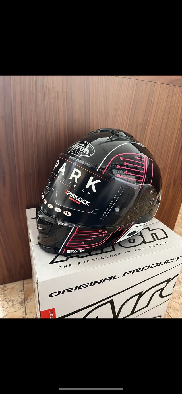 Liquidación cascos airoh