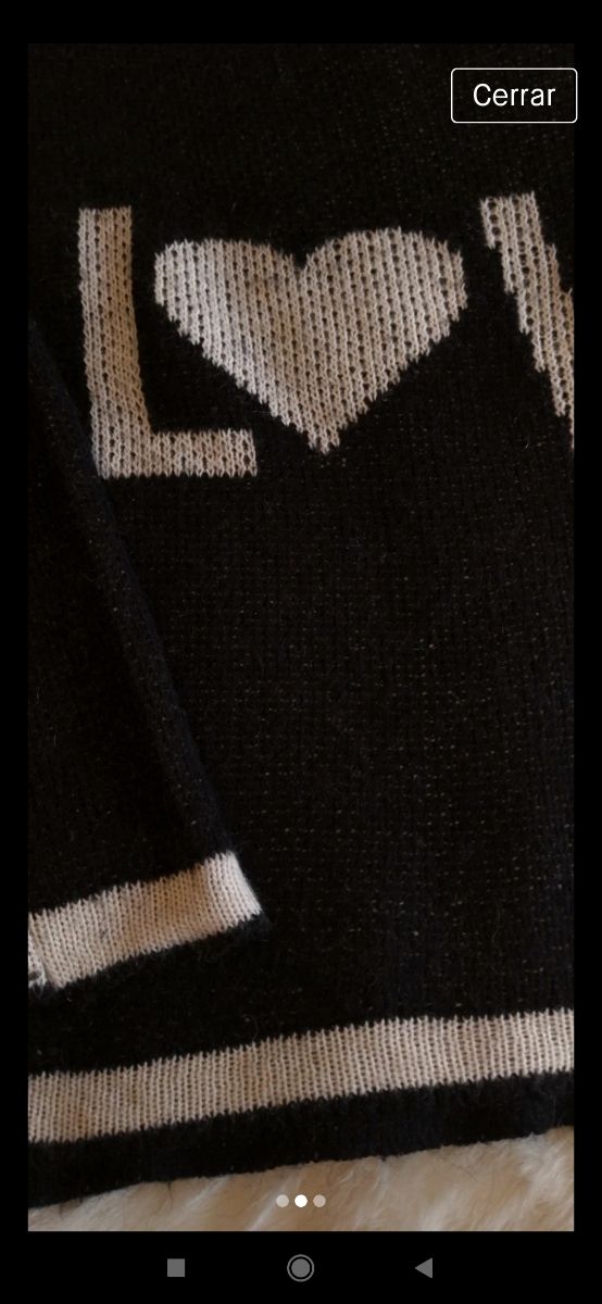 Jersey negro y corazón 