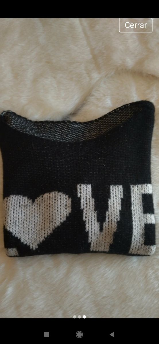 Jersey negro y corazón 