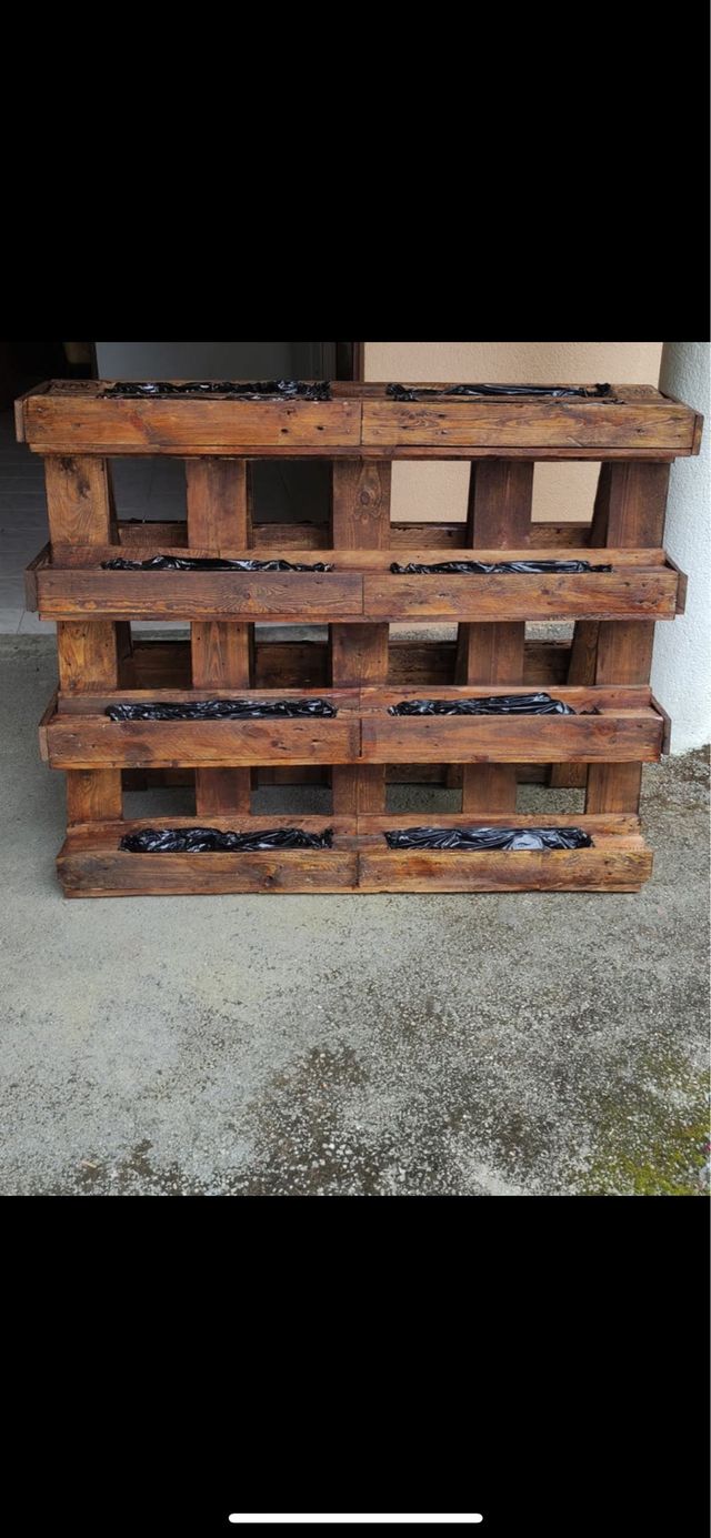 Jardinera de palets de madera