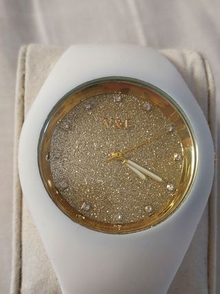 Reloj V&L
