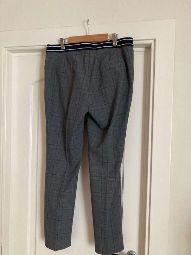 Pantalón tobillero Zara