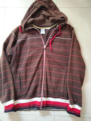 Chaqueta con capucha Nike