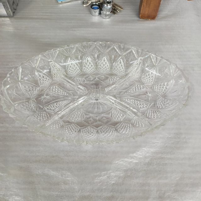 Plato de cristal tallado , Vintage  años 70