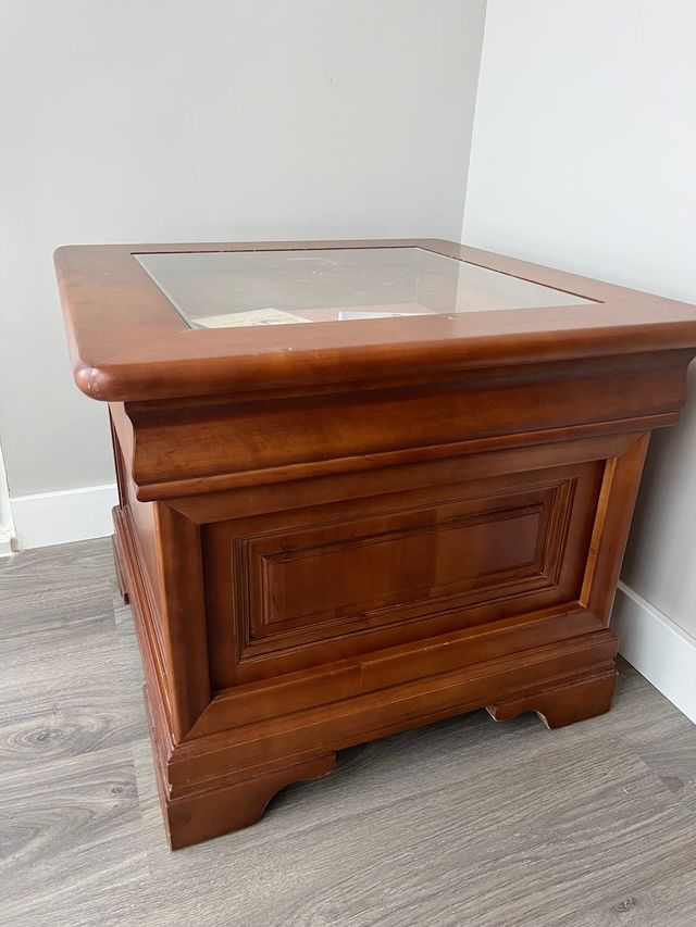 Mesa auxiliar madera