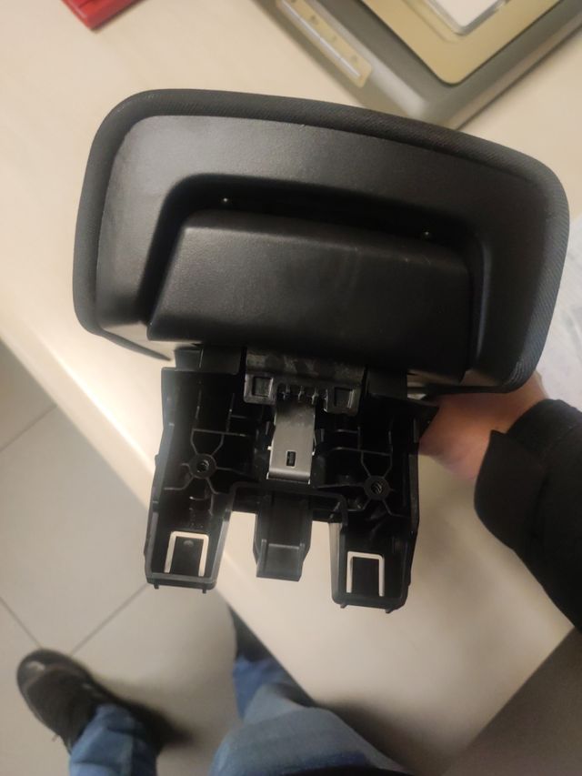 apoyabrazos central Renault Megane 4 (2018)