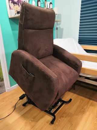 Sillón geriátrico elevable eléctrico