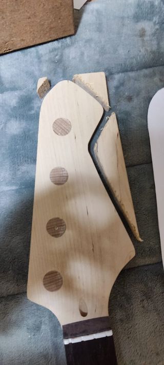 luthier reparación y ajuste de guitarras