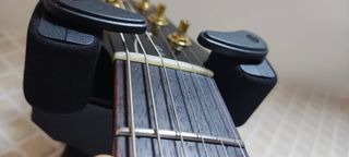 luthier reparación y ajuste de guitarras