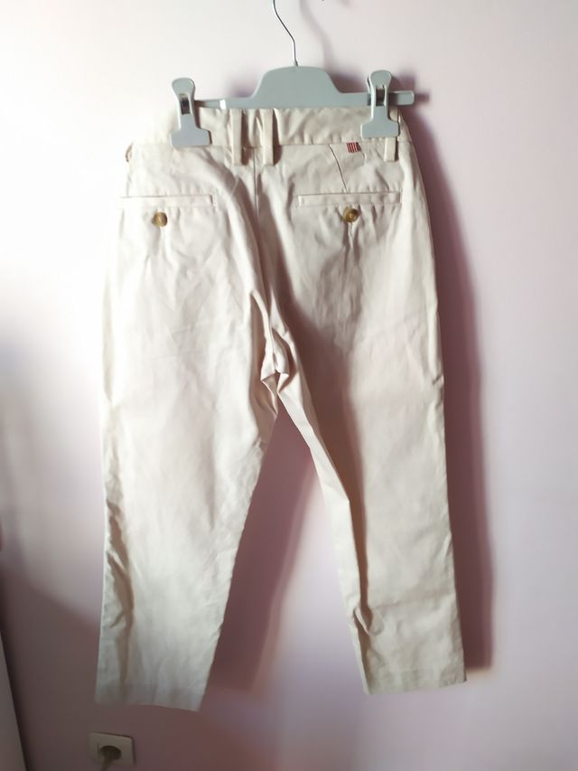 Pantalon crema pinzas Talla 11. Tizzas