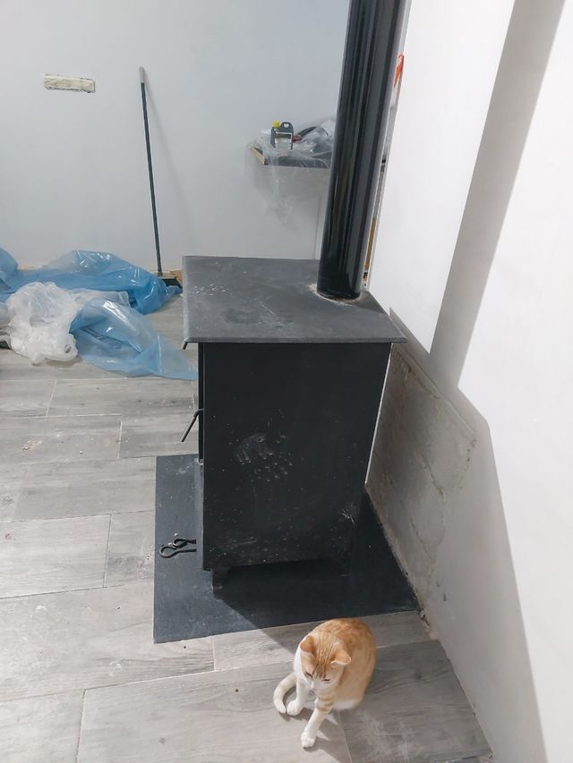 Se hacen estufa de leña con horno 