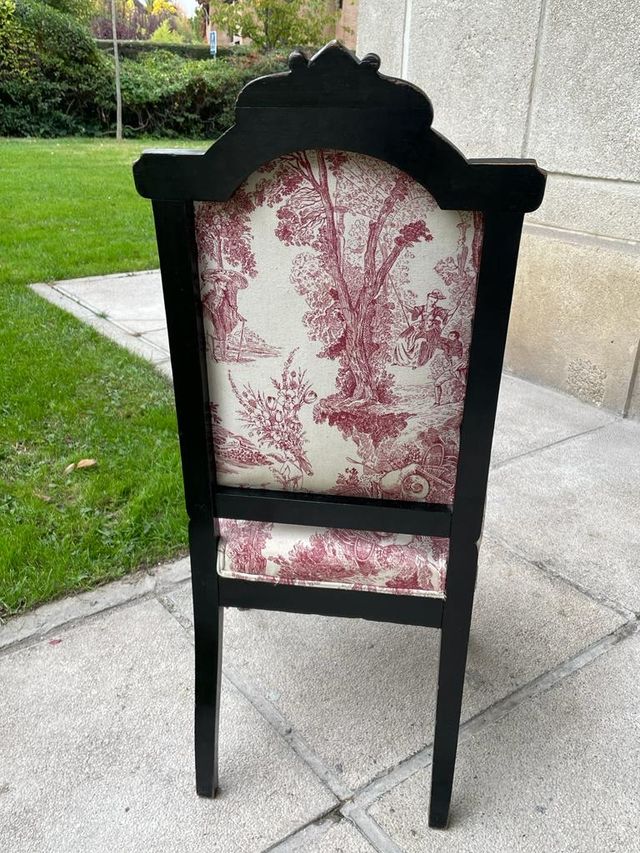 Sillas antiguas. son 8