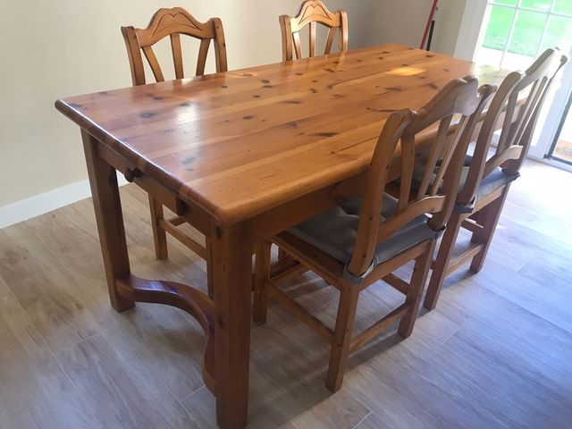Mesa de madera de Pino Macizo