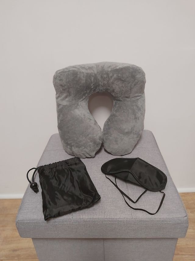 Almohada inflable para viaje + Antifaz