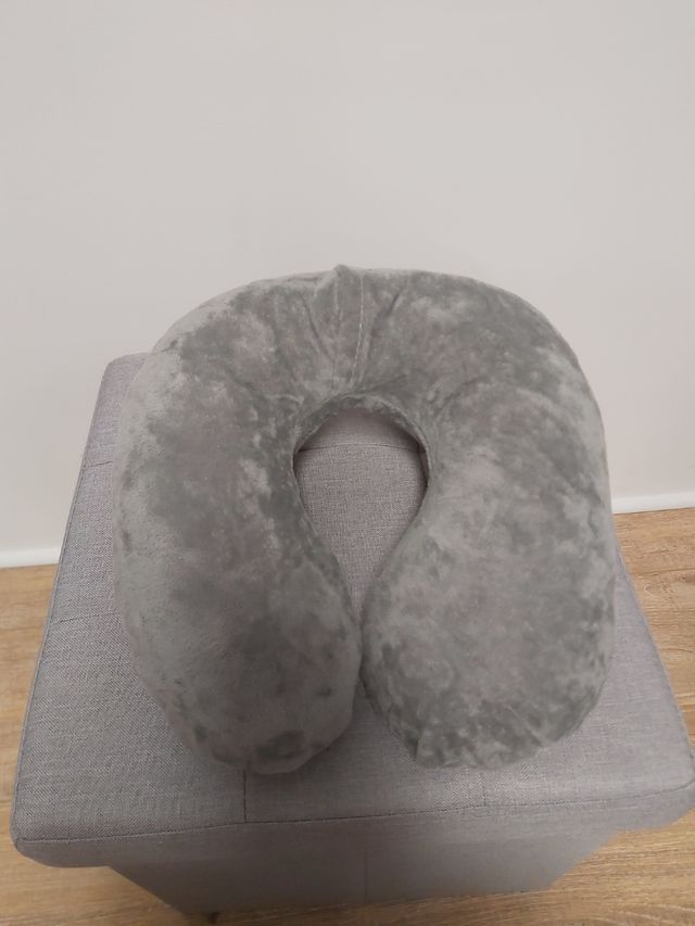 Almohada inflable para viaje + Antifaz