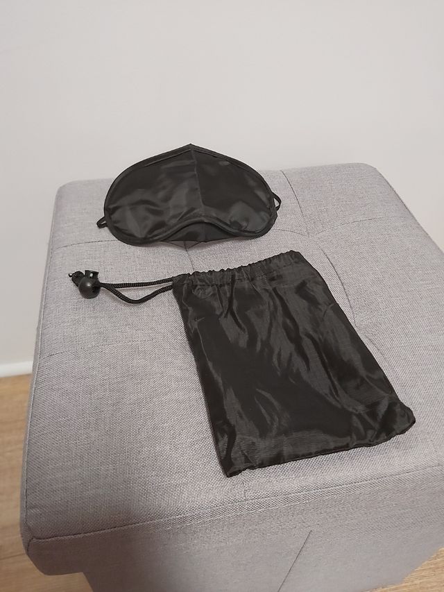 Almohada inflable para viaje + Antifaz