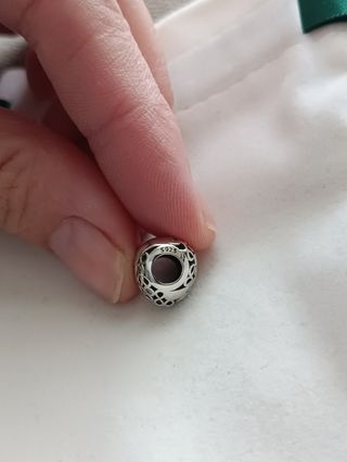 Charm corazón mes de Enero plata de ley.