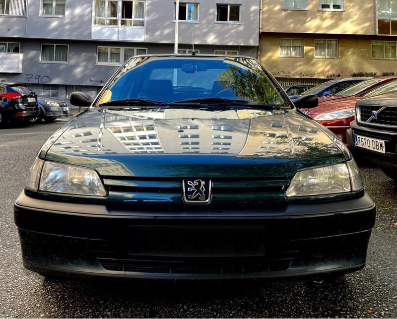 Peugeot 306 Sedan 1.6i 90cv - foto 1