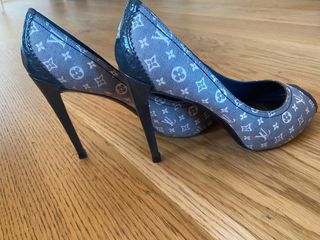 Louis vuitton tacones 