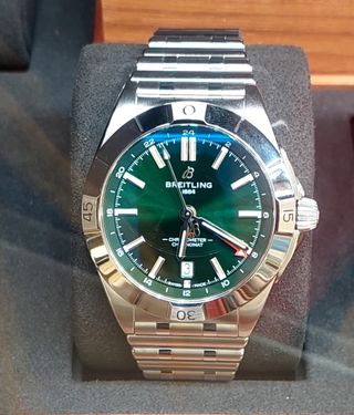 Reloj Breitling Súper Avi B04