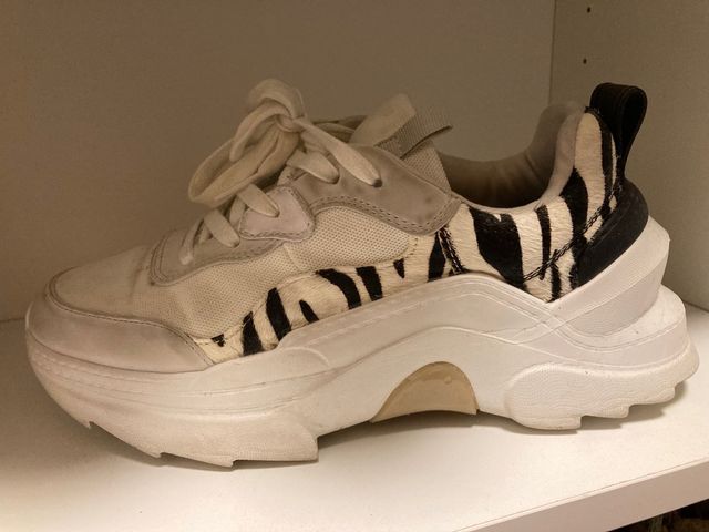Zapatillas 38 zara 