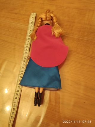 Muñeca Anna de Frozen. 