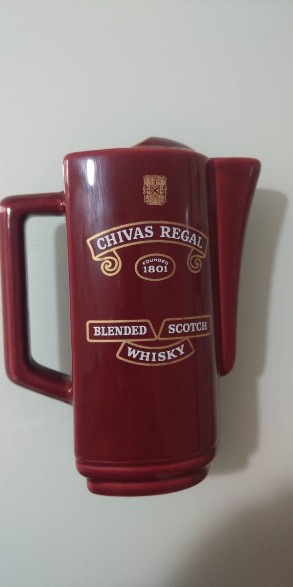 Jarra Chivas Regal