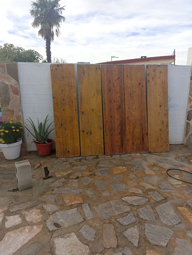 Tableros de encofrar de segunda mano por 15 EUR en Zaragoza en WALLAPOP