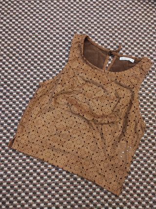 top crop Bershka t.s. sin usar