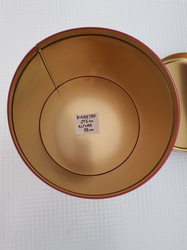 REBAJASSS CAJA DE METAL NAVIDAD