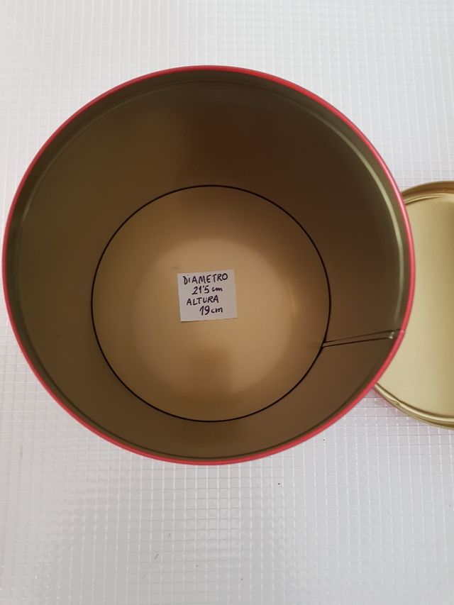 REBAJASSS CAJA DE METAL NAVIDAD