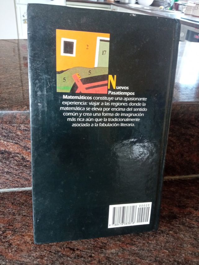 Nuevos pasatiempos matemáticos. Martín Gardner.