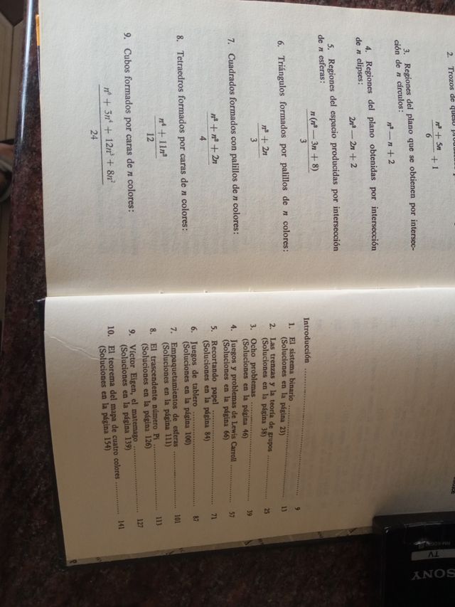 Nuevos pasatiempos matemáticos. Martín Gardner.