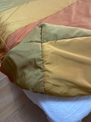 Conjunto Edredón, cortinas y cojines 
